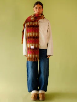 Susmie's Brown Eyed Girl Scarf< Scarves | Scarves