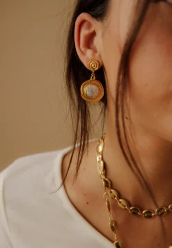 Susmie's Charlotte Earrings< Golden