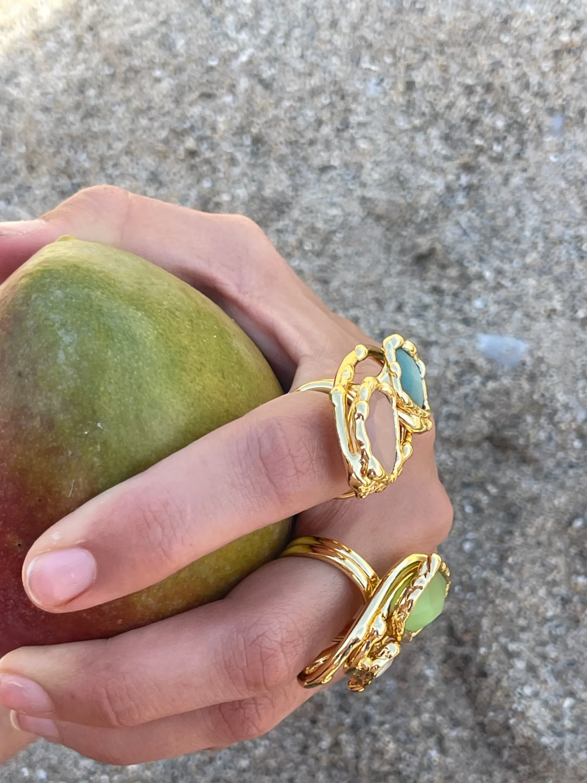 Susmie's Como el mar Green Ring< Stone | Golden