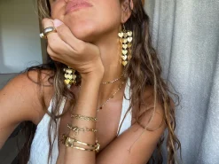 Susmie's Ecos de Amor Earrings< Golden
