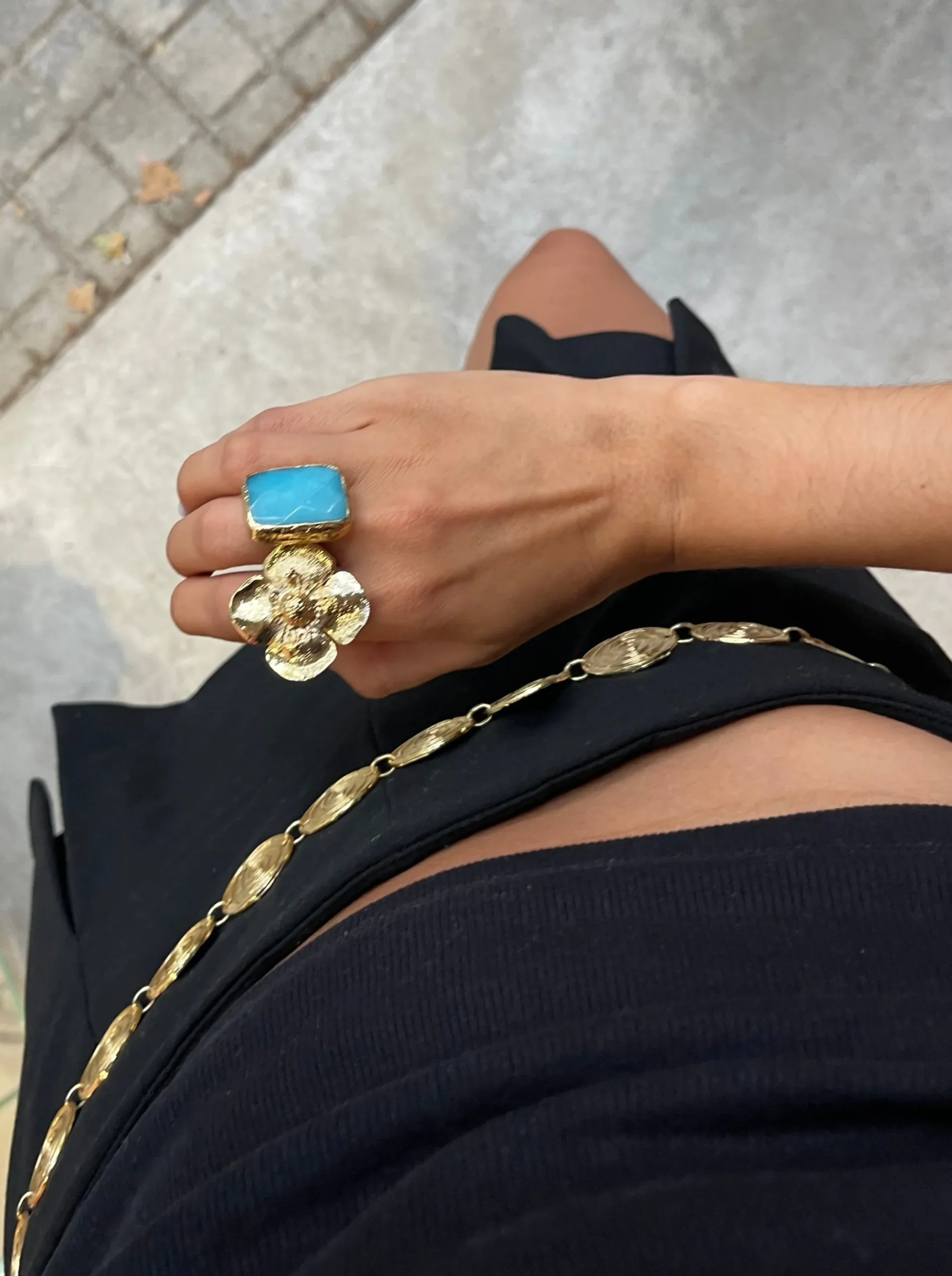 Susmie's Flowery Ring< Golden