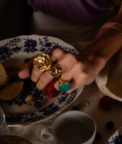 Susmie's Johnny Cash Ring< Golden