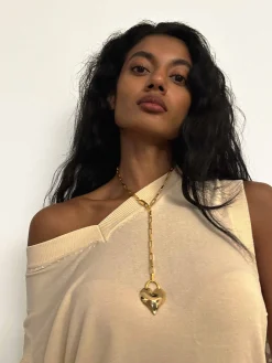 Susmie's Let Me Go Necklace< Golden