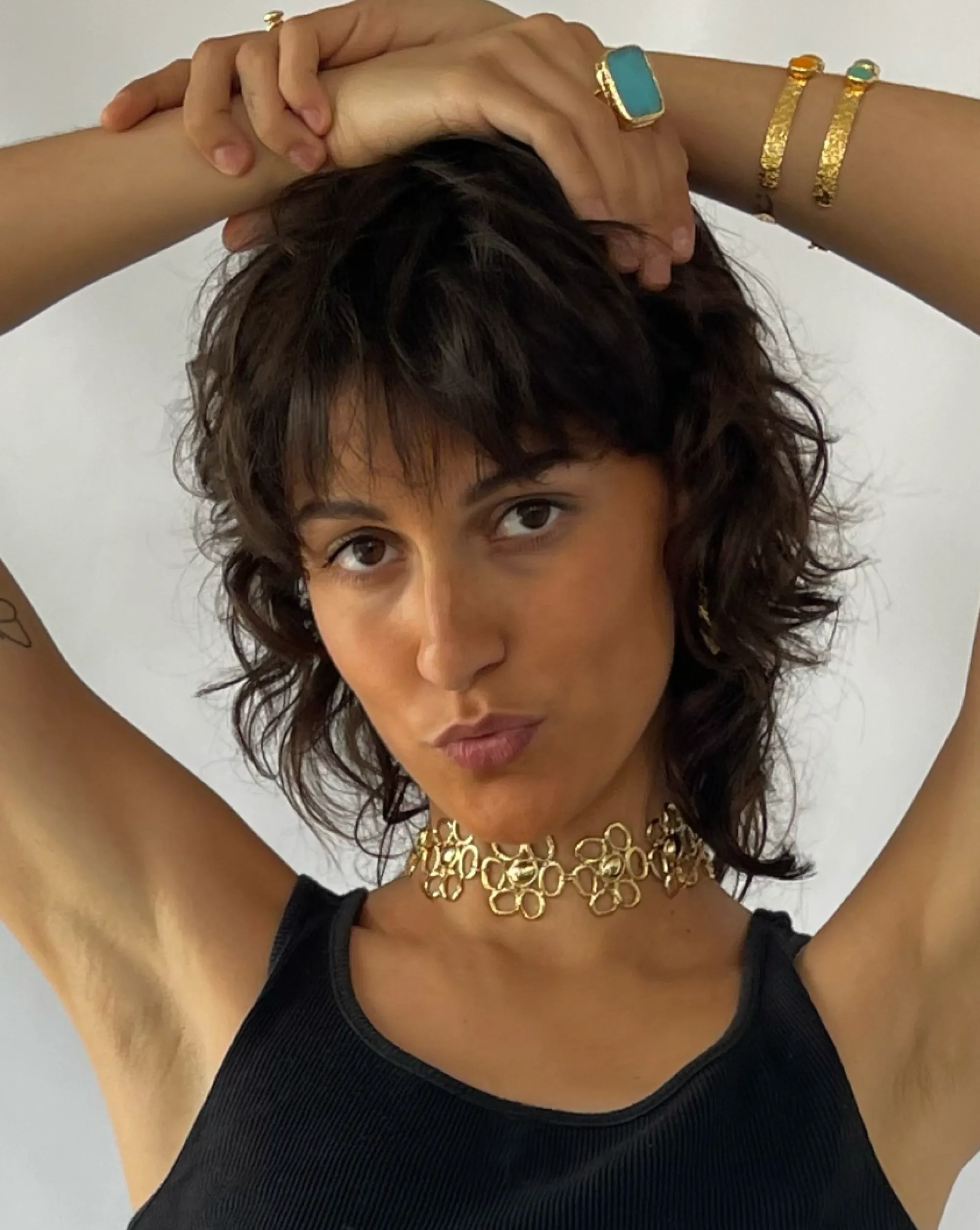 Susmie's Margheriteña Chocker< Golden