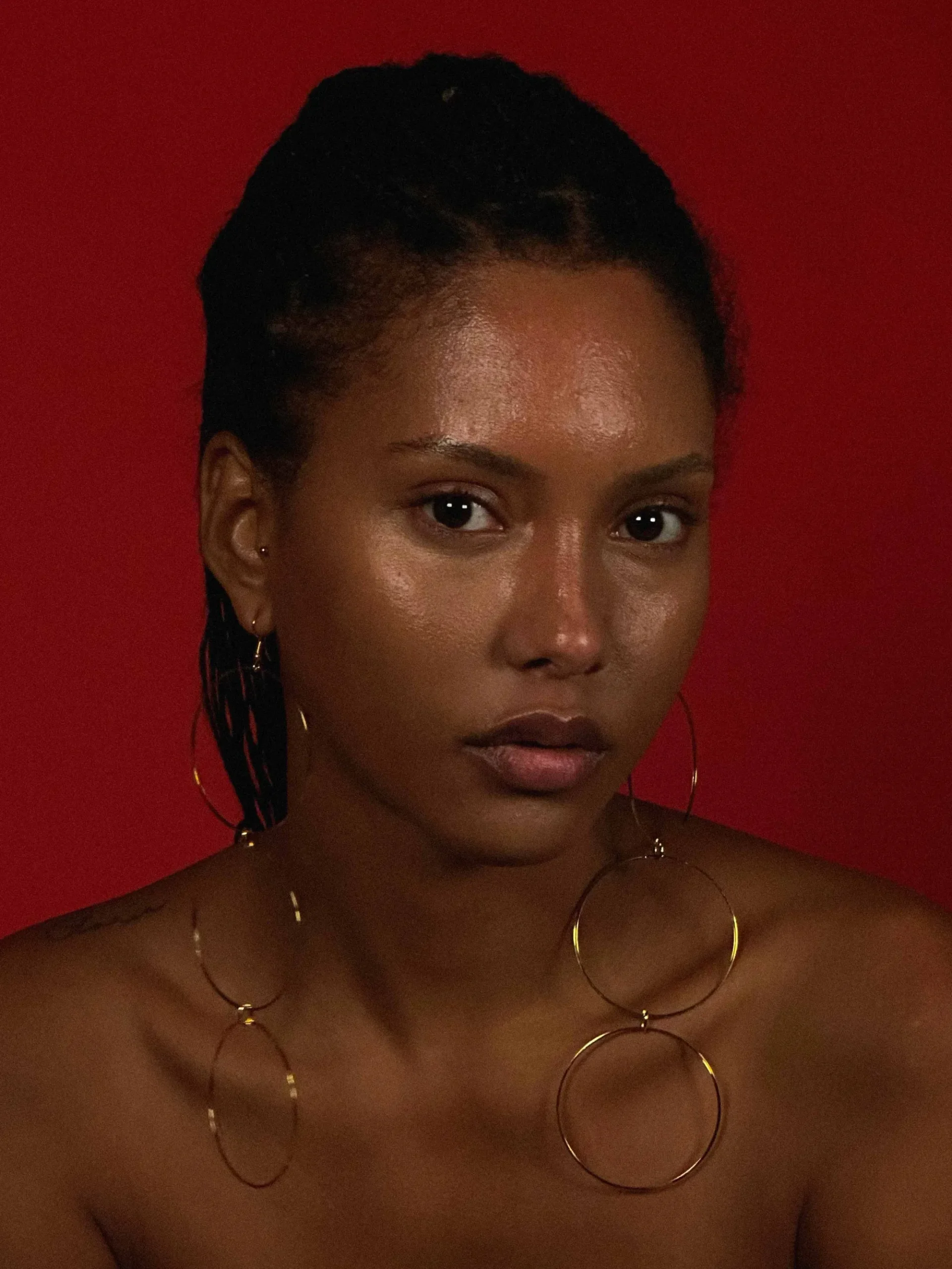 Susmie's Maxi Leo earrings< Golden