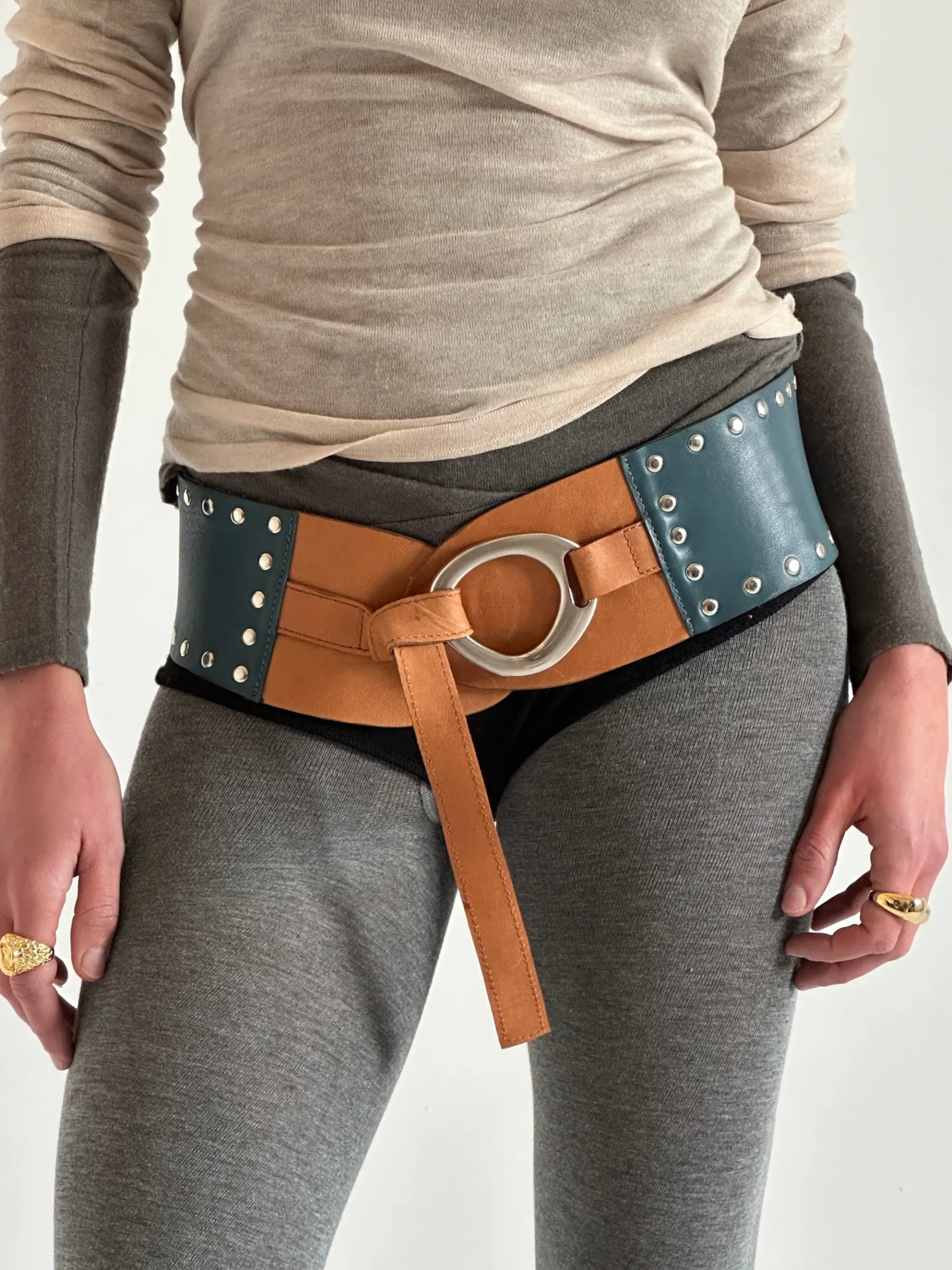 Susmie's Nuvola Belt< Belts | Belts