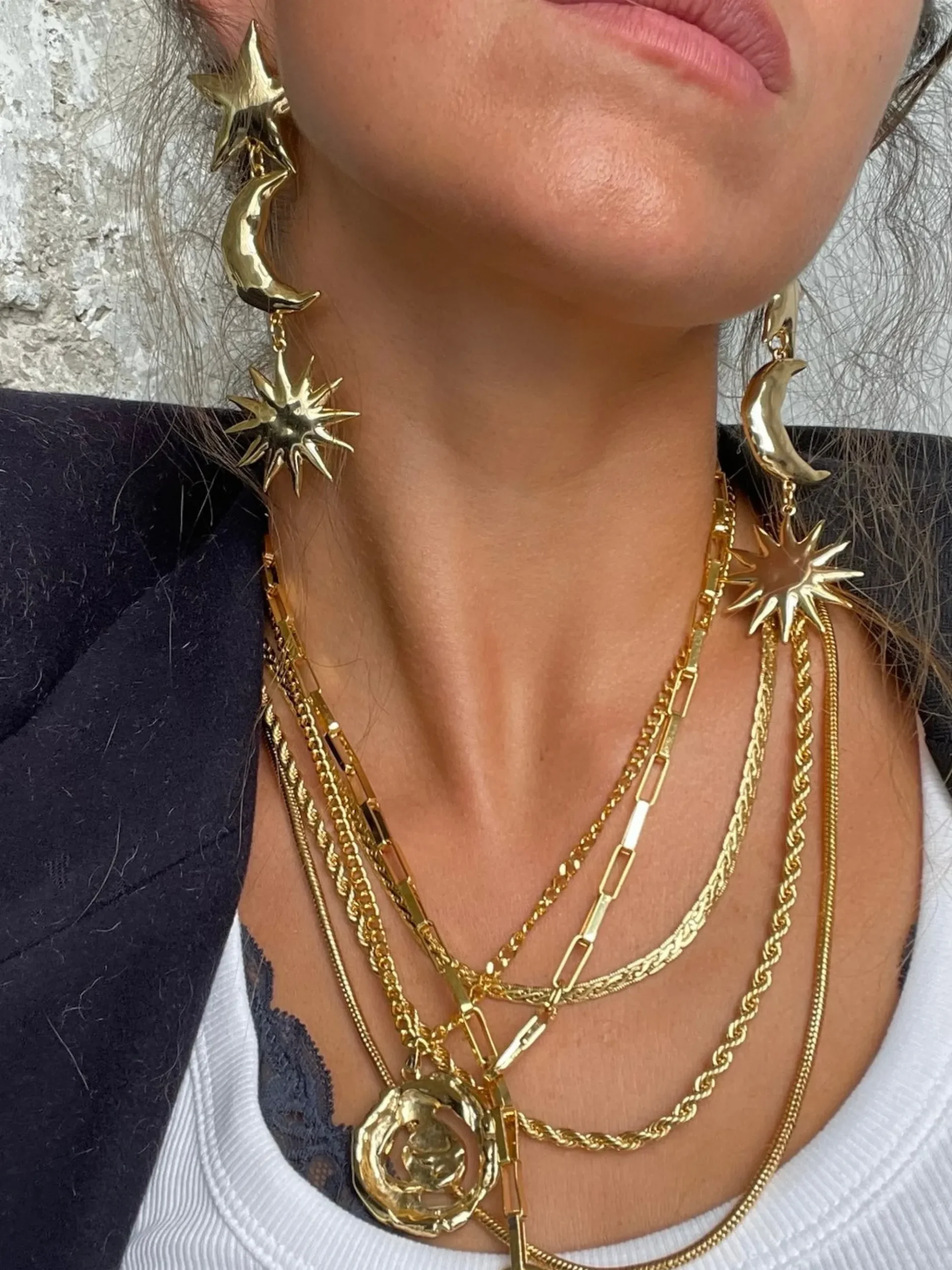 Susmie's One for Love Necklace Gold< Golden