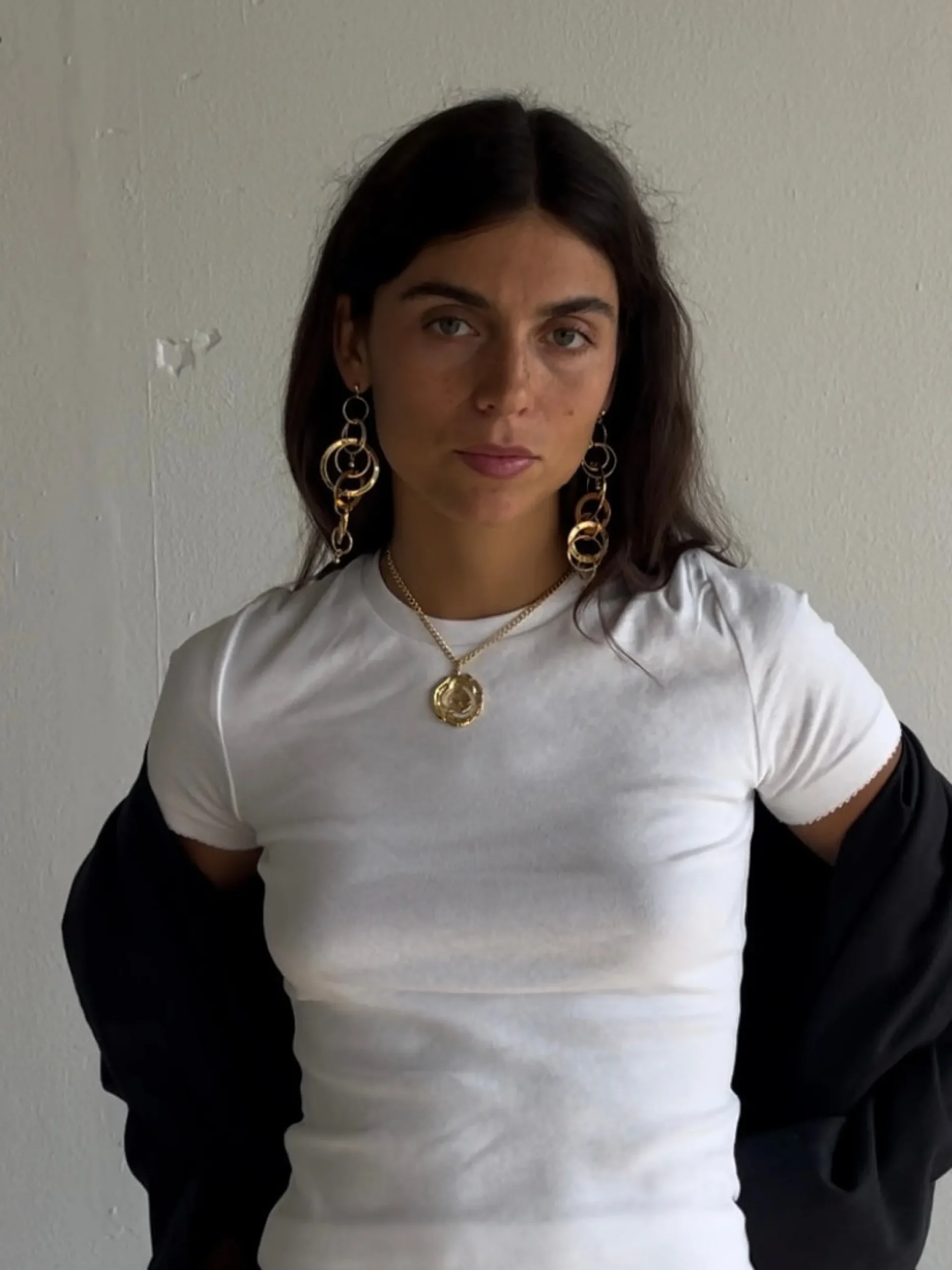 Susmie's One for Love Necklace Gold< Golden