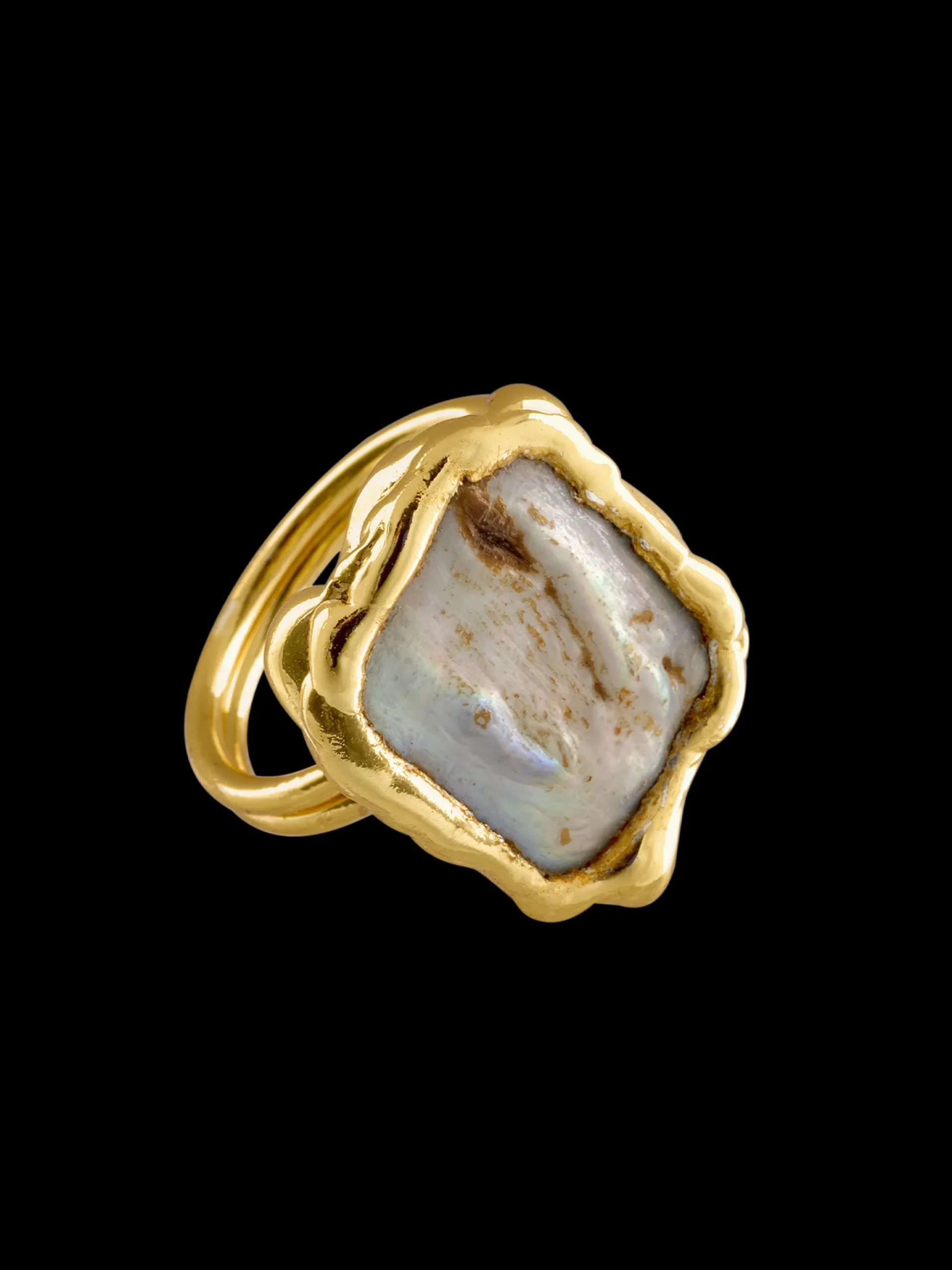Susmie's Recuerdo Ring< Stone | Golden