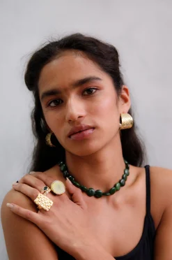 Susmie's Stolen Kiss - Green Necklace< Stone