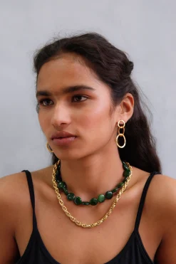 Susmie's Stolen Kiss - Green Necklace< Stone