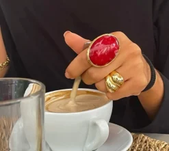 Susmie's The Bigger, The Better - Red Ring< Stone | Golden
