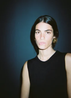 Susmie's The Man who Loves You Earrings< Golden