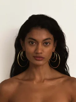 Susmie's Walking on the Moon Earrings< Golden